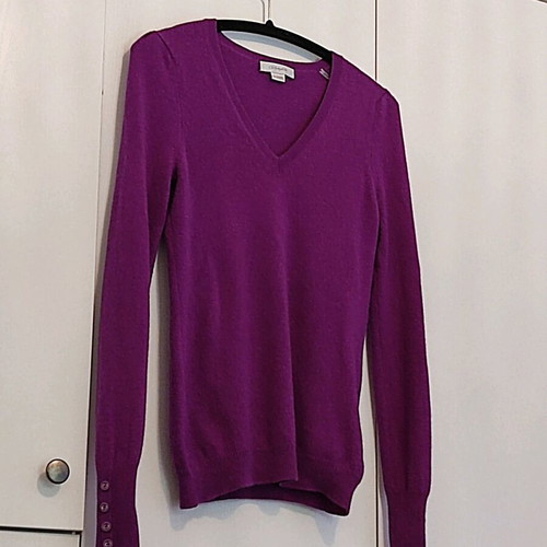Cashmere knit sweater purple XS/S like new, slim fit