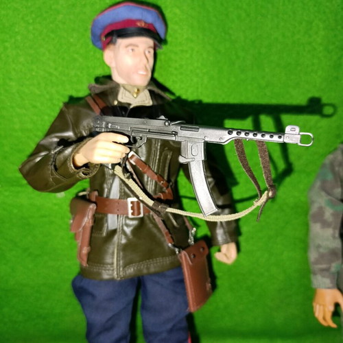 Russian Officer Figure WW2 used, 1/6 scale Dragon model