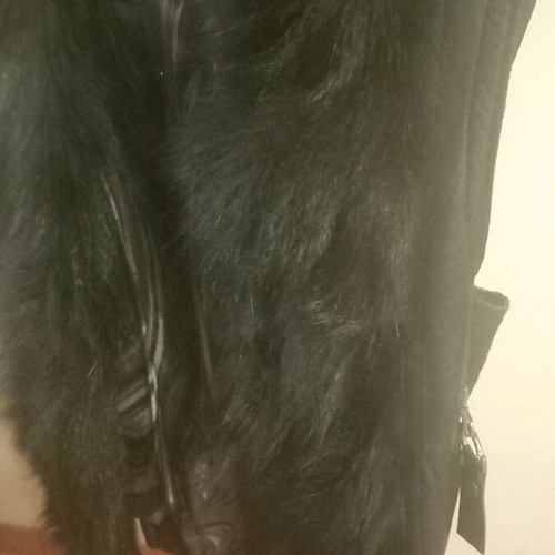 Women's vest like new with impressive synthetic fur black size M