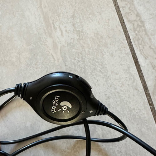 Logitech 981-000041 digital precision PC gaming headset like new
