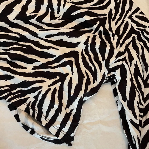 Zevre long-sleeve blouse new, shirred design, size S/M, black-white