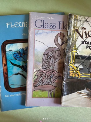 Stained Glass Books like new, 35 issues with patterns and designs