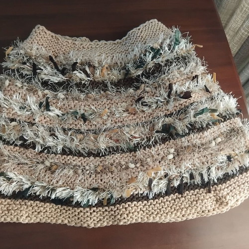 Handmade scarves like new, knitted