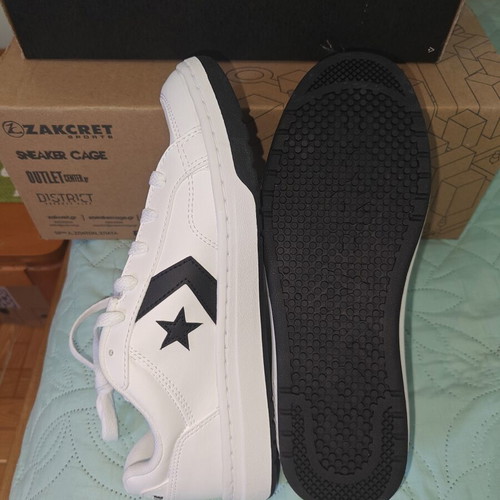 Converse Pro Blaze V2 sneakers new, size 43, white and black