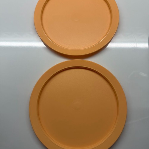 Tupperware plate set salmon color new, ideal for babies