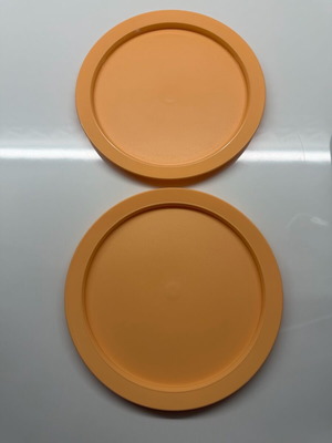 Tupperware plate set salmon color new, ideal for babies