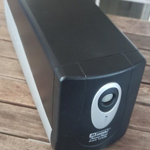Mustek PowerMust 600 USB UPS like new, 600VA 360W