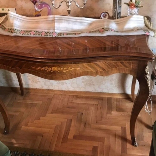 Vintage table with marquetry and brass details like new