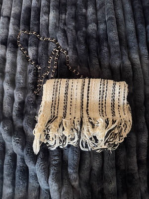 Boho Zara crossbody bag like new, white