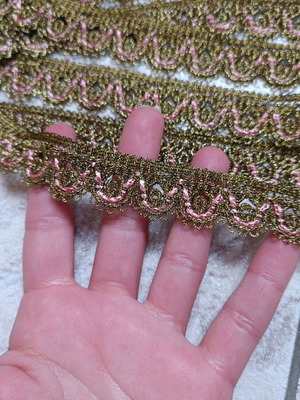 Gold Trim Set with Pink Details and 4 Tassels new