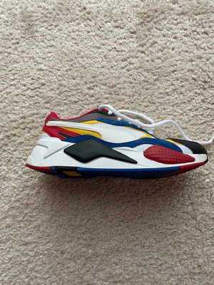 Puma sneakers puzzled
