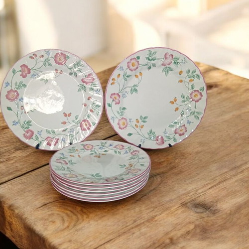 Churchill Staffordshire England "Briar Rose" serving set, 8 pieces