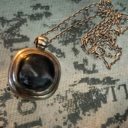 Silver necklace 925 with abalone semi-precious stone like new, handmade