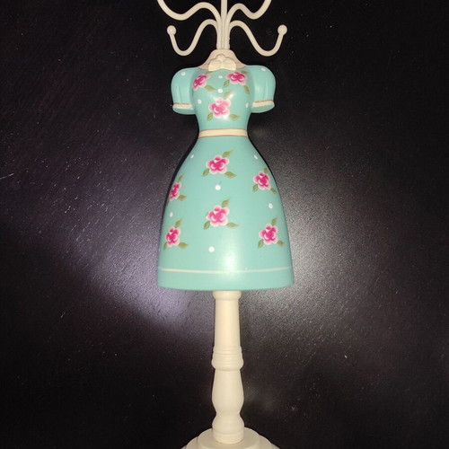 Wooden jewelry hanger 33cm like new