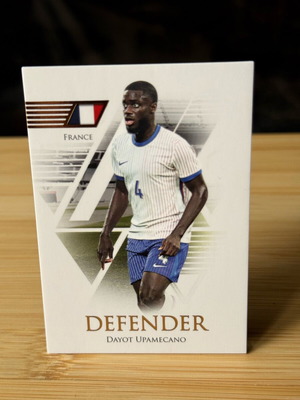 2024 Futera Unique Defender Upamecano κάρτα συλλεκτική νέα