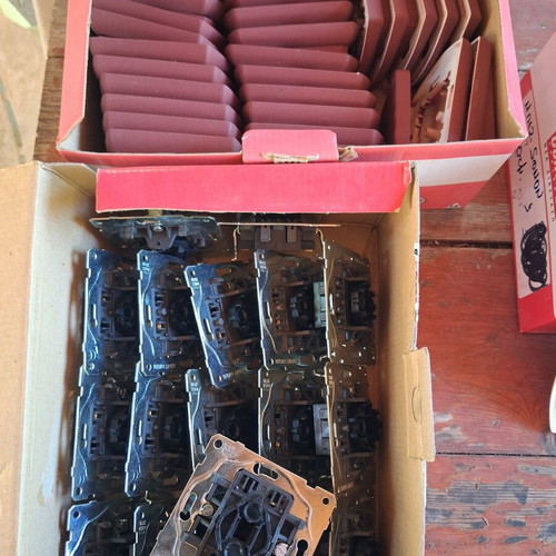 Century Control Ale-Retour Switches pack of 19 with 48 covers cherry and beige-salmon