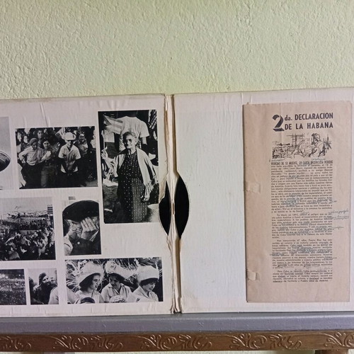 Gramophone records used, two pieces, speeches of Fidel Castro in Cuba
