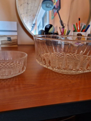 Salad bowl and small bowl used, glass