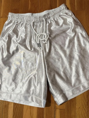 Nike Kobe DRI-FIT reversible basketball shorts size S like new, white