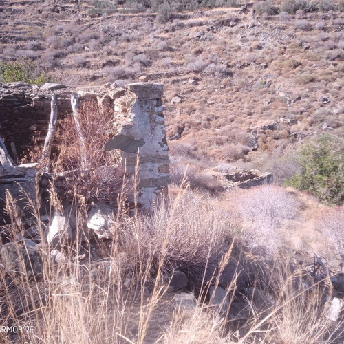 Land with Cell in Sykamia Serifos 2275 sqm Sea View