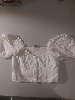 Stradivarius short top like new, size S