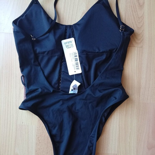 Bluepoint women's one-piece swimsuit new, size L, black and beige
