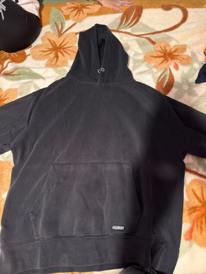 Pull & Bear black sweatshirt used, size L