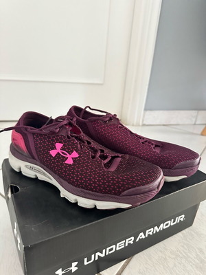 Under Armour women's athletic shoes used, size 40.5, burgundy with fuchsia