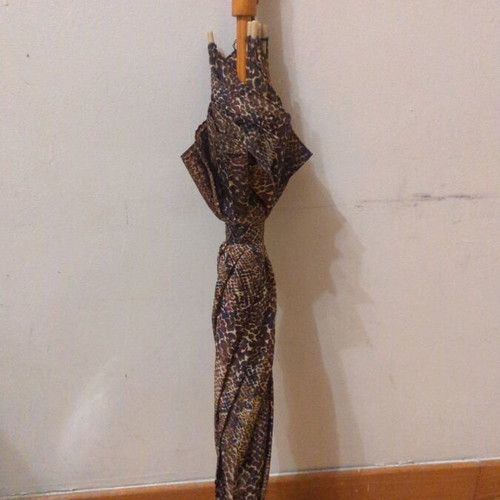 Wooden umbrella used, diameter 92 inches, length 77 inches