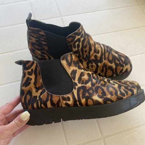 Katerina Douka women's ankle boots like new, animal print, size 37