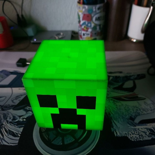 Minecraft lamp like new with sound and light, Creeper sound effect