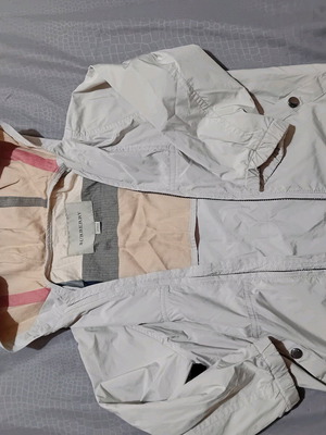 Burberry ανοιξιάτικο μπουφάν σαν καινούργιο unisex 3 ετών