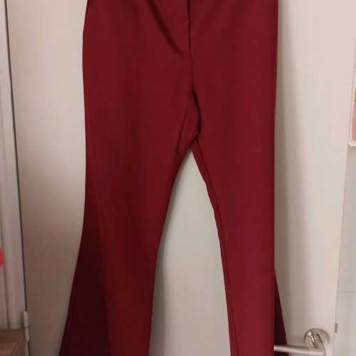 Burgundy suit new with oversized jacket and flared pants size M