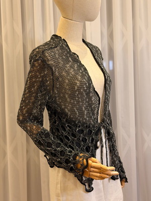 Siste's knitted cardigan like new, black with unique knit design