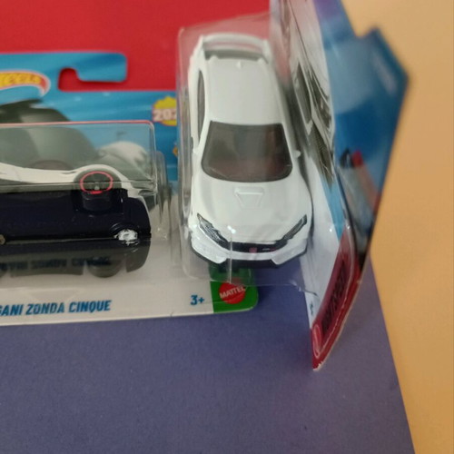 Hotwheels Honda Civic Type R 2018 White with Red Interior New