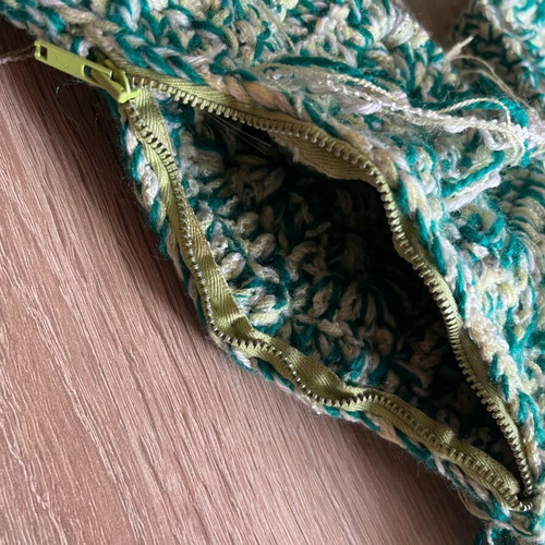 Banana bag crossbody new, green with fringes and zipper