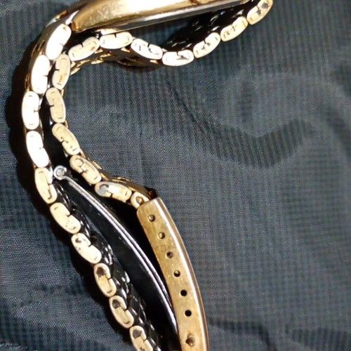 Vintage men's Seiko watch used with replaced bracelet