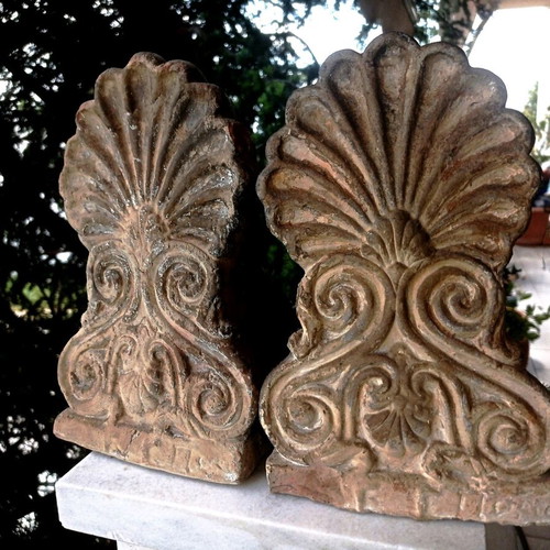 Acrocerama set of 2 used with G.G.P. signature from 19th century