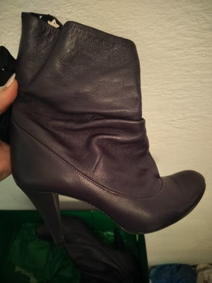 Ankle boots purple used, size 37