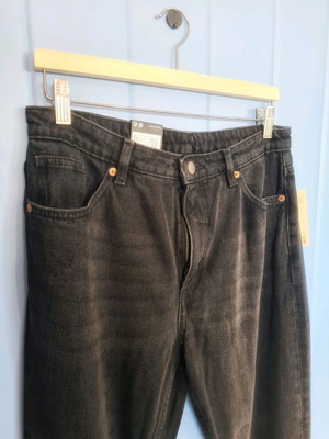 Monki high-waisted black jeans new, size M