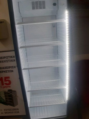 Ψυγείο σαν καινούργιο, σχεδόν καθόλου δουλεμένο