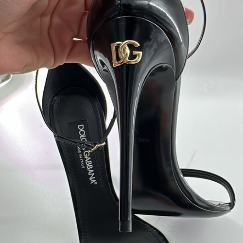 Dolce & Gabbana Keira sandals new, black patent leather, size 38.5