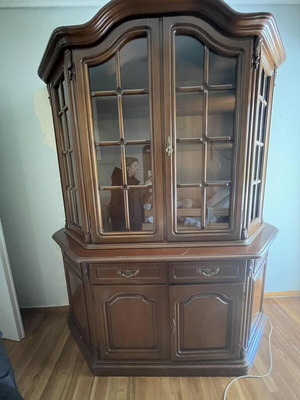 Varagkis Cabinet in Like New Condition