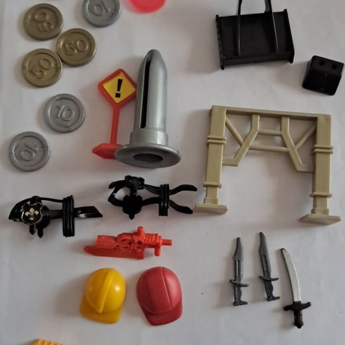 Toy set like new, assorted pieces