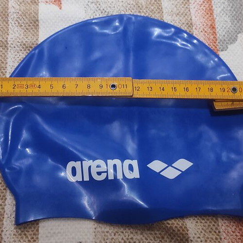 Arena swim cap used, very good condition