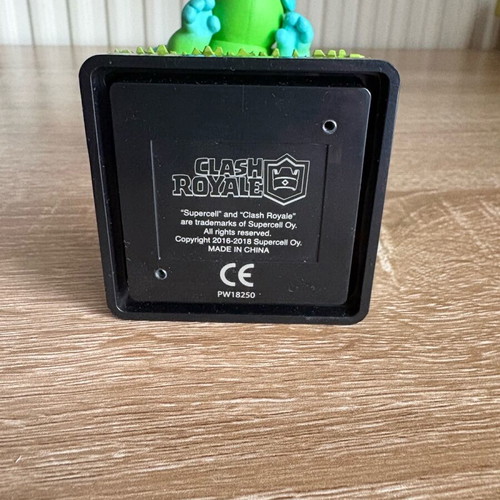 Clash of clans / Clash Royale statue figures official supercell store