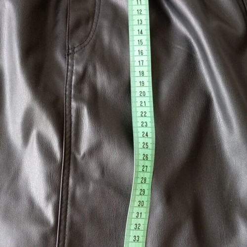 H&M leatherette skirt like new, size 152, black