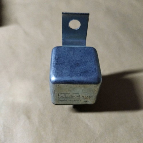 Car relay 12V 30A new, Italian origin, metal