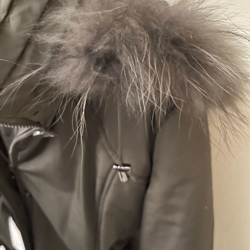 Fidele women's long jacket like new, green with real fur