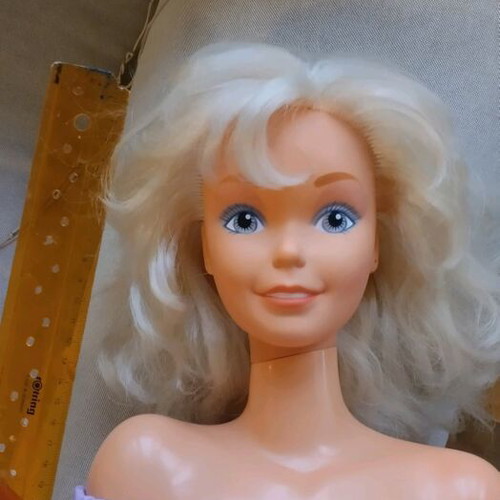 Barbie beauty head 90s vintage, very good condition collectible